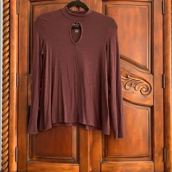 American Eagle long sleeve top- size S - Picture 2 of 6